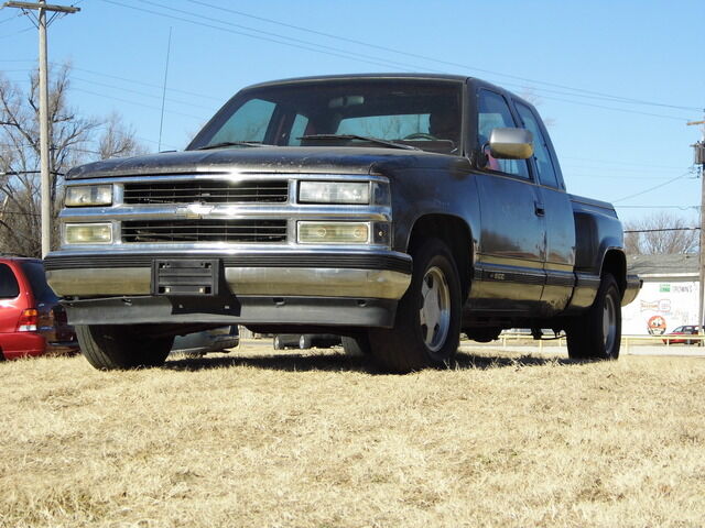 1993 Chevrolet Silverado 1500  - Family Motors, Inc.